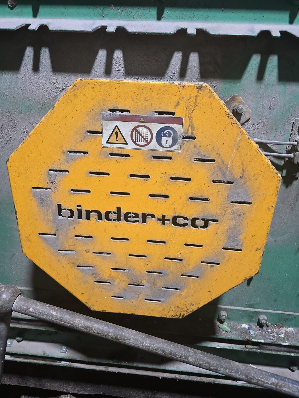 The Binder+Co mark on a machine guard